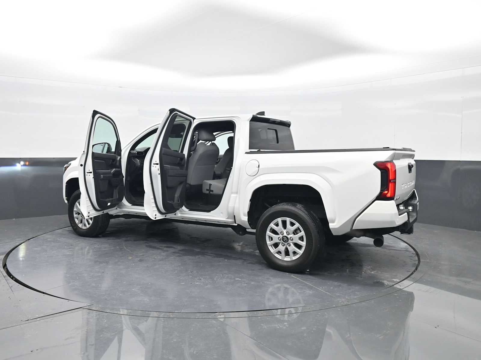 2024 Toyota Tacoma 4WD SR5