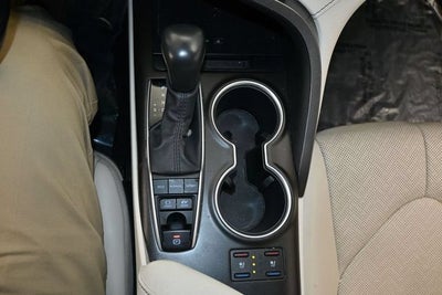 2024 Toyota Camry Hybrid XLE