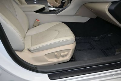 2024 Toyota Camry Hybrid XLE