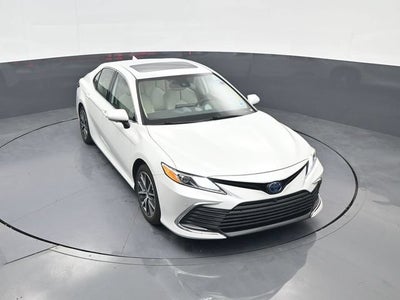 2024 Toyota Camry Hybrid XLE