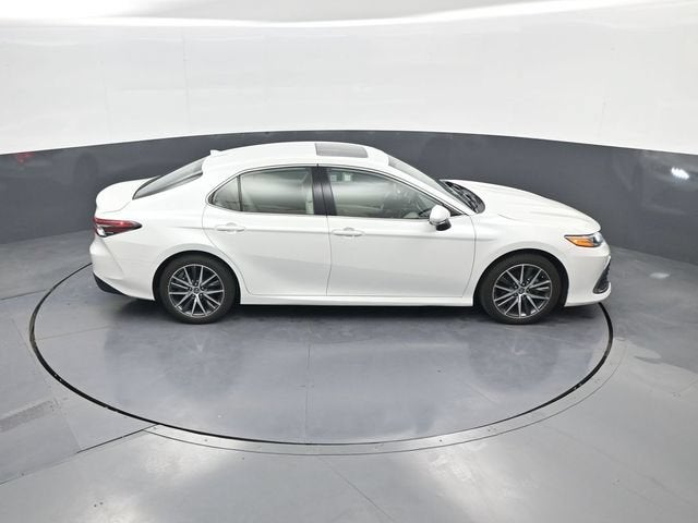 2024 Toyota Camry Hybrid XLE