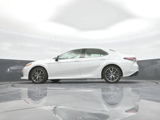 2024 Toyota Camry Hybrid XLE