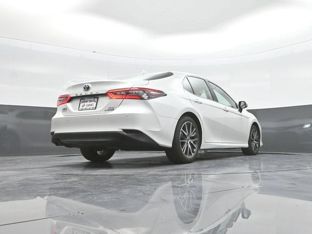 2024 Toyota Camry Hybrid XLE