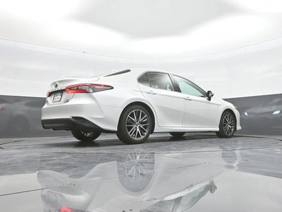 2024 Toyota Camry Hybrid XLE