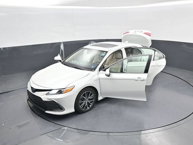 2024 Toyota Camry Hybrid XLE