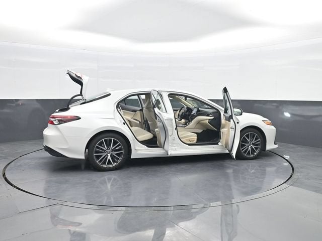 2024 Toyota Camry Hybrid XLE