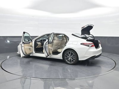 2024 Toyota Camry Hybrid XLE
