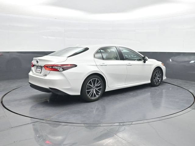 2024 Toyota Camry Hybrid XLE