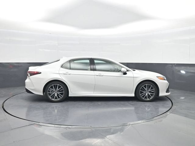 2024 Toyota Camry Hybrid XLE