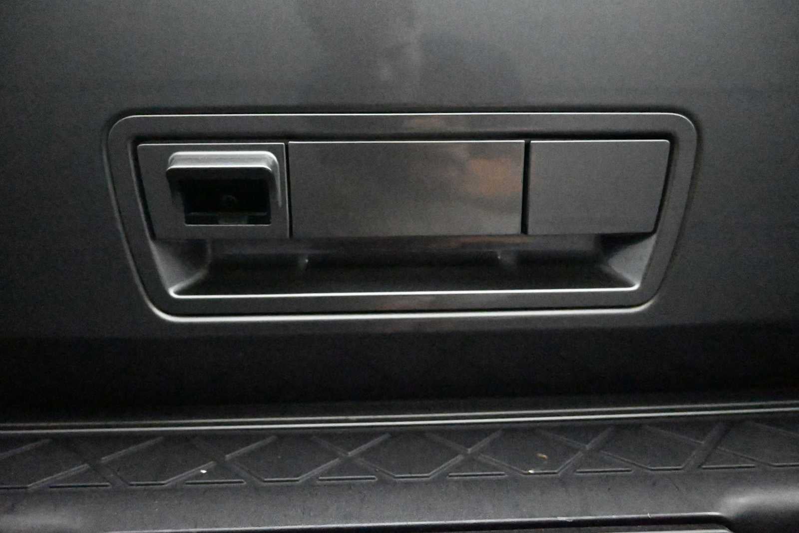 2015 Nissan Armada SL
