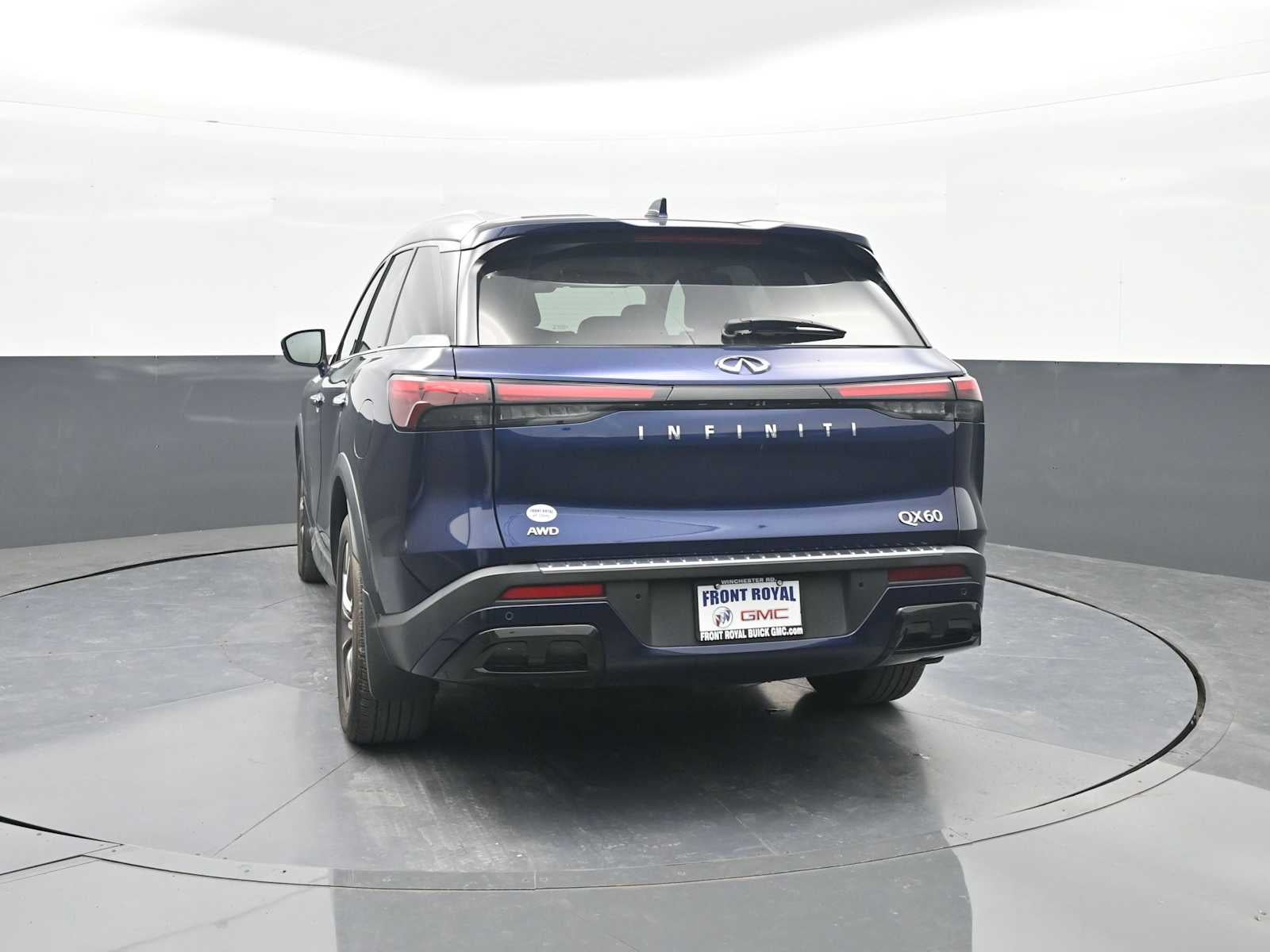 2023 INFINITI QX60 LUXE