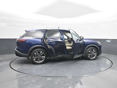 2023 INFINITI QX60 LUXE Base