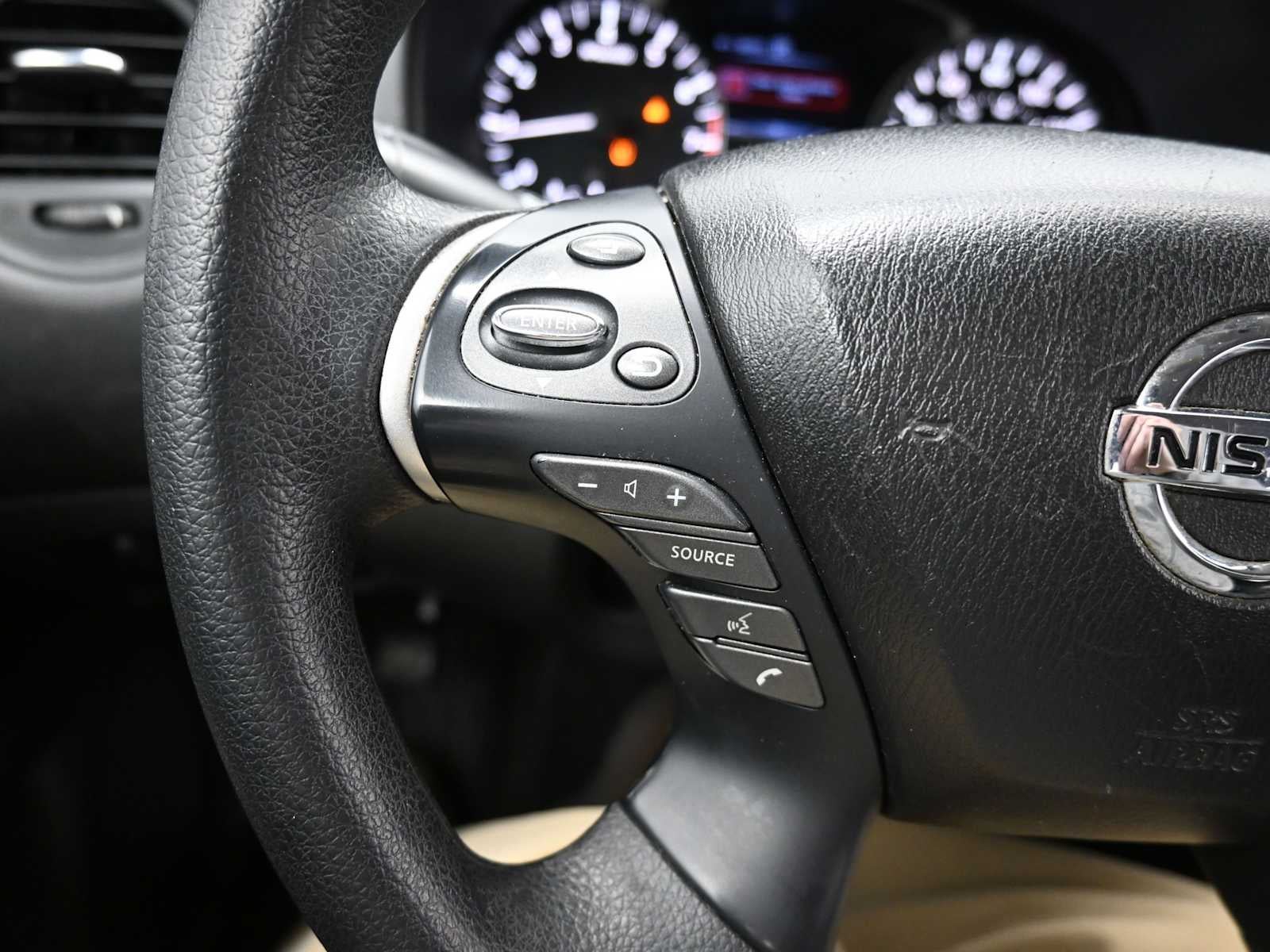 2020 Nissan Pathfinder S