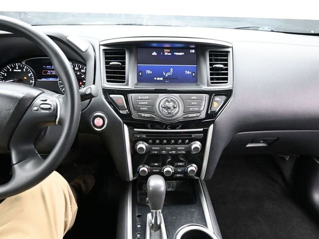 2020 Nissan Pathfinder S