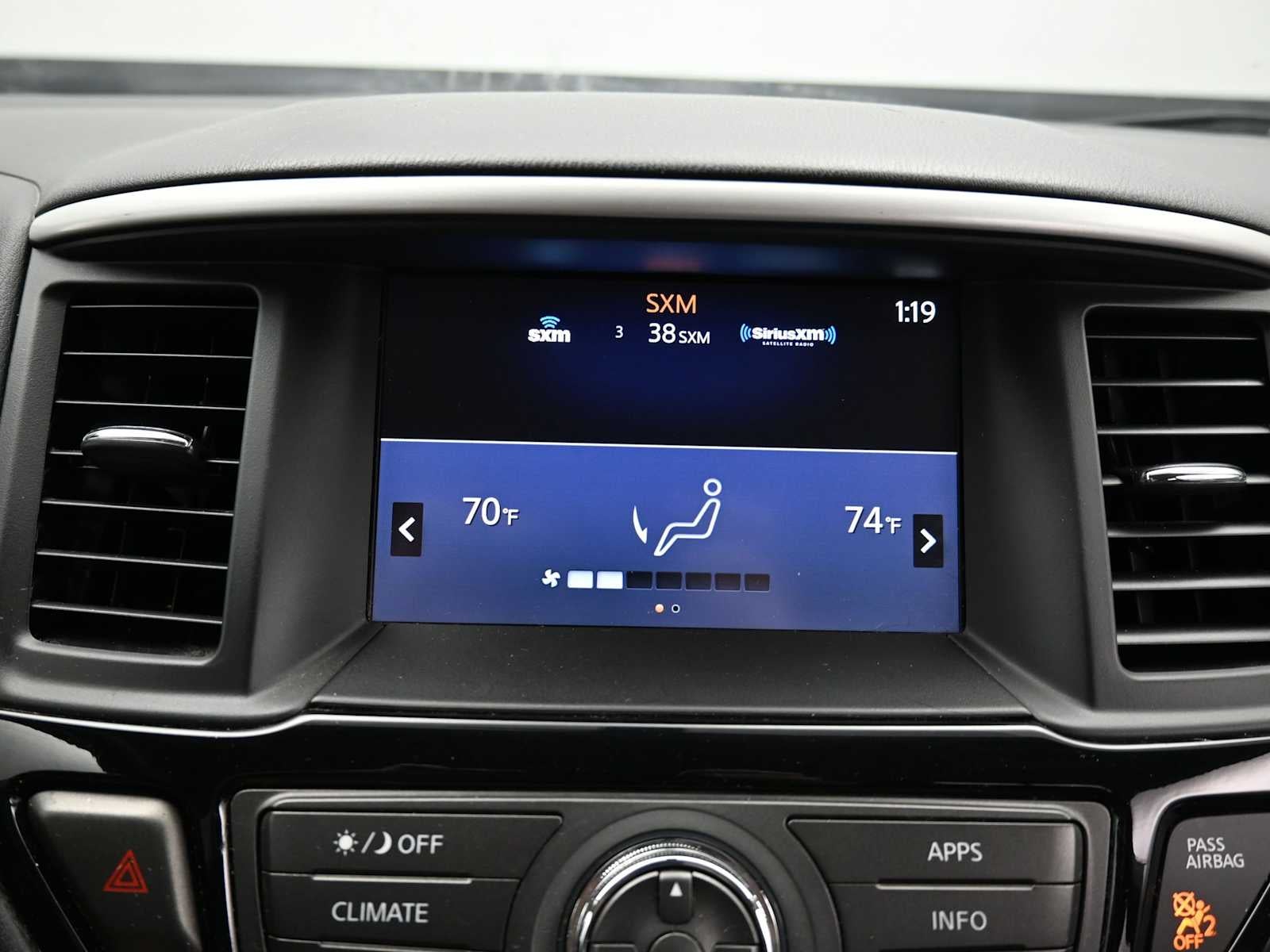 2020 Nissan Pathfinder S