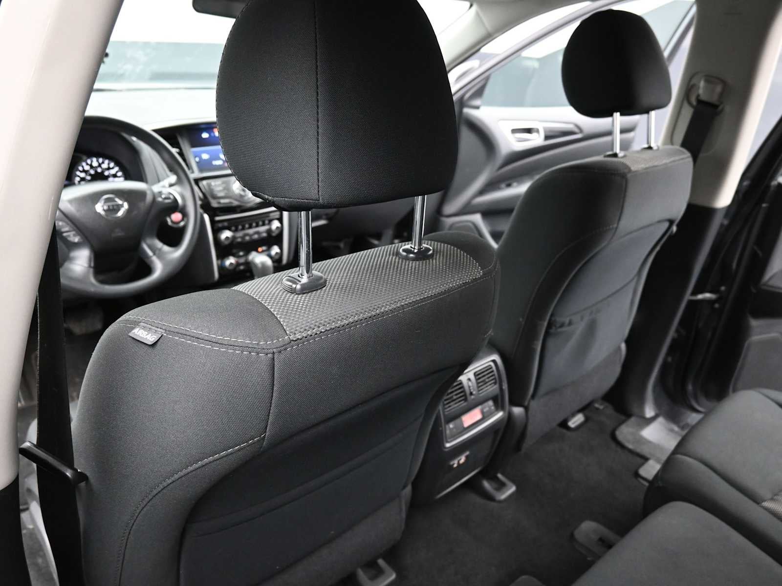 2020 Nissan Pathfinder S