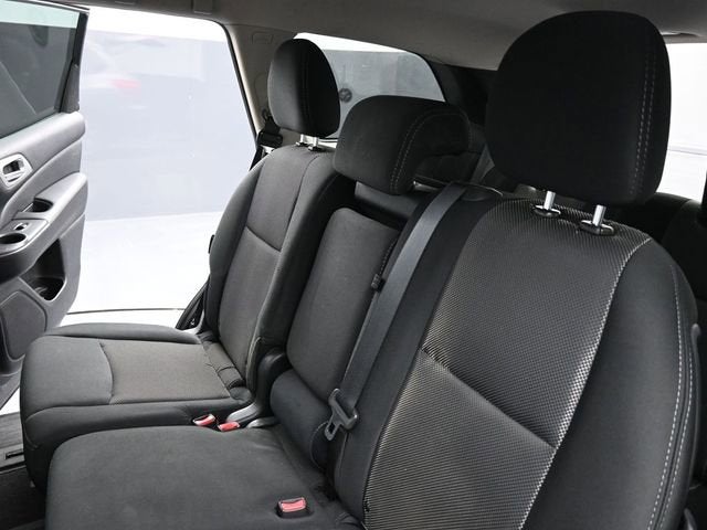 2020 Nissan Pathfinder S