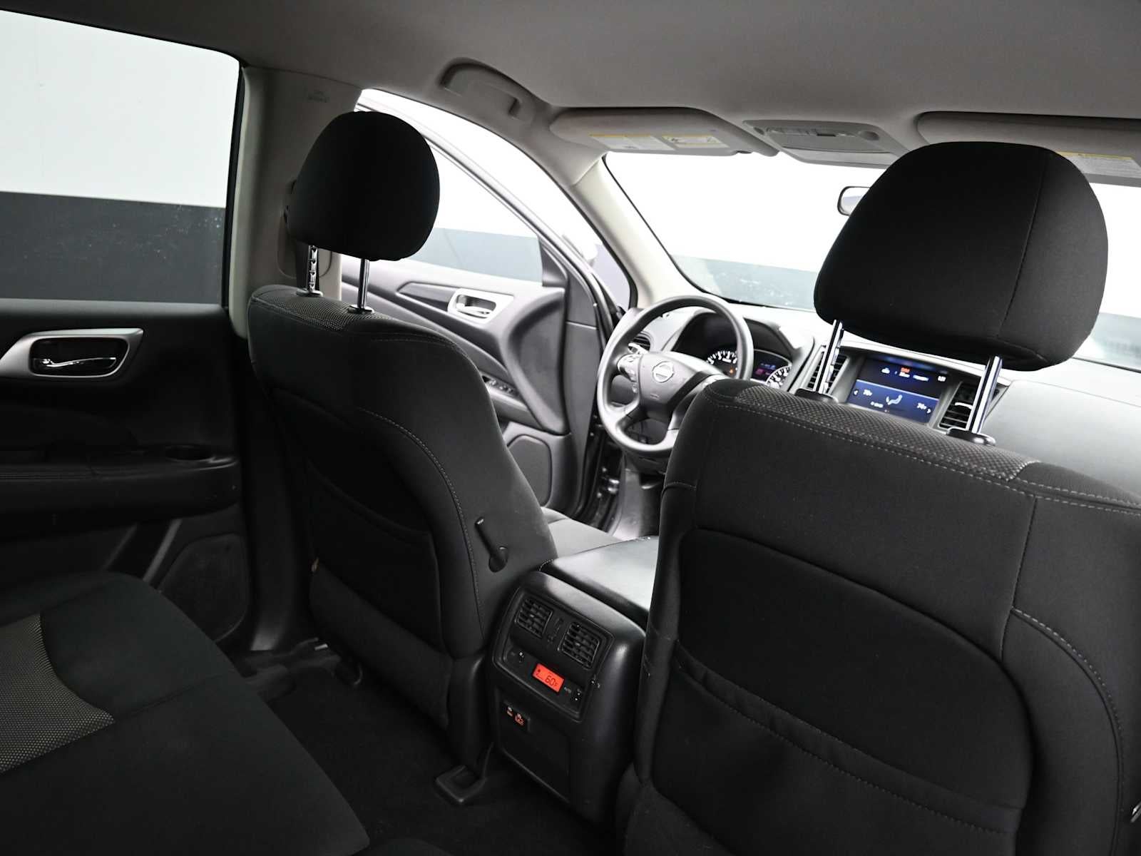 2020 Nissan Pathfinder S