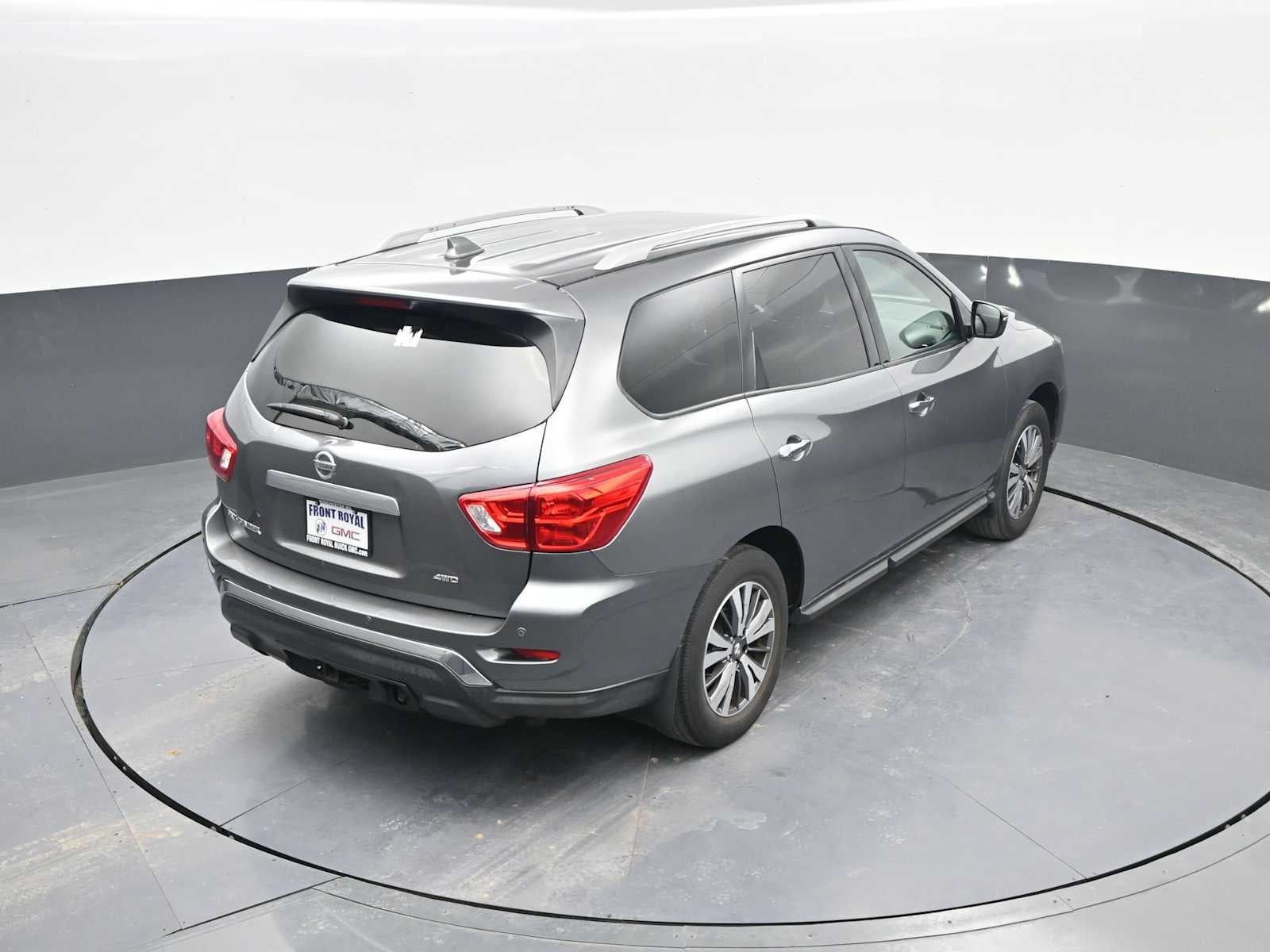 2020 Nissan Pathfinder S