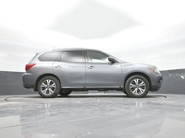 2020 Nissan Pathfinder S