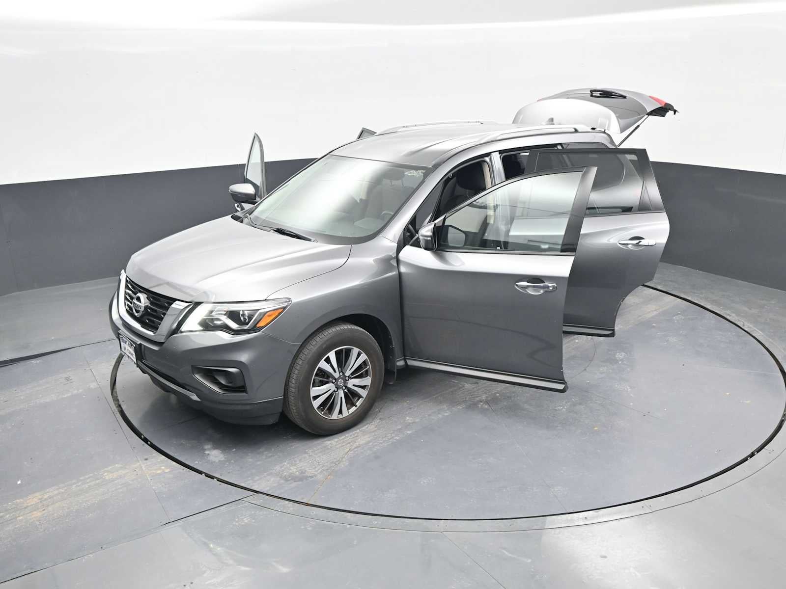 2020 Nissan Pathfinder S