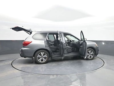 2020 Nissan Pathfinder S