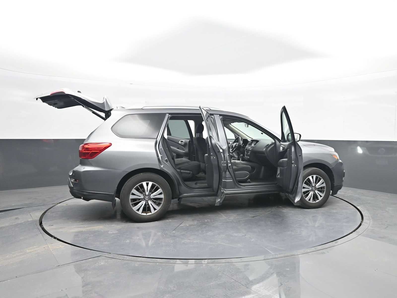 2020 Nissan Pathfinder S