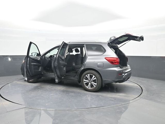 2020 Nissan Pathfinder S