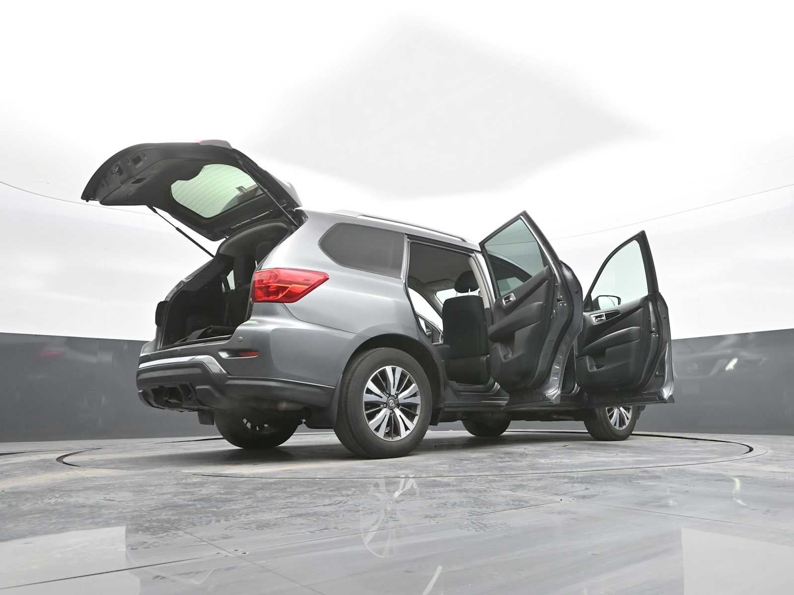 2020 Nissan Pathfinder S