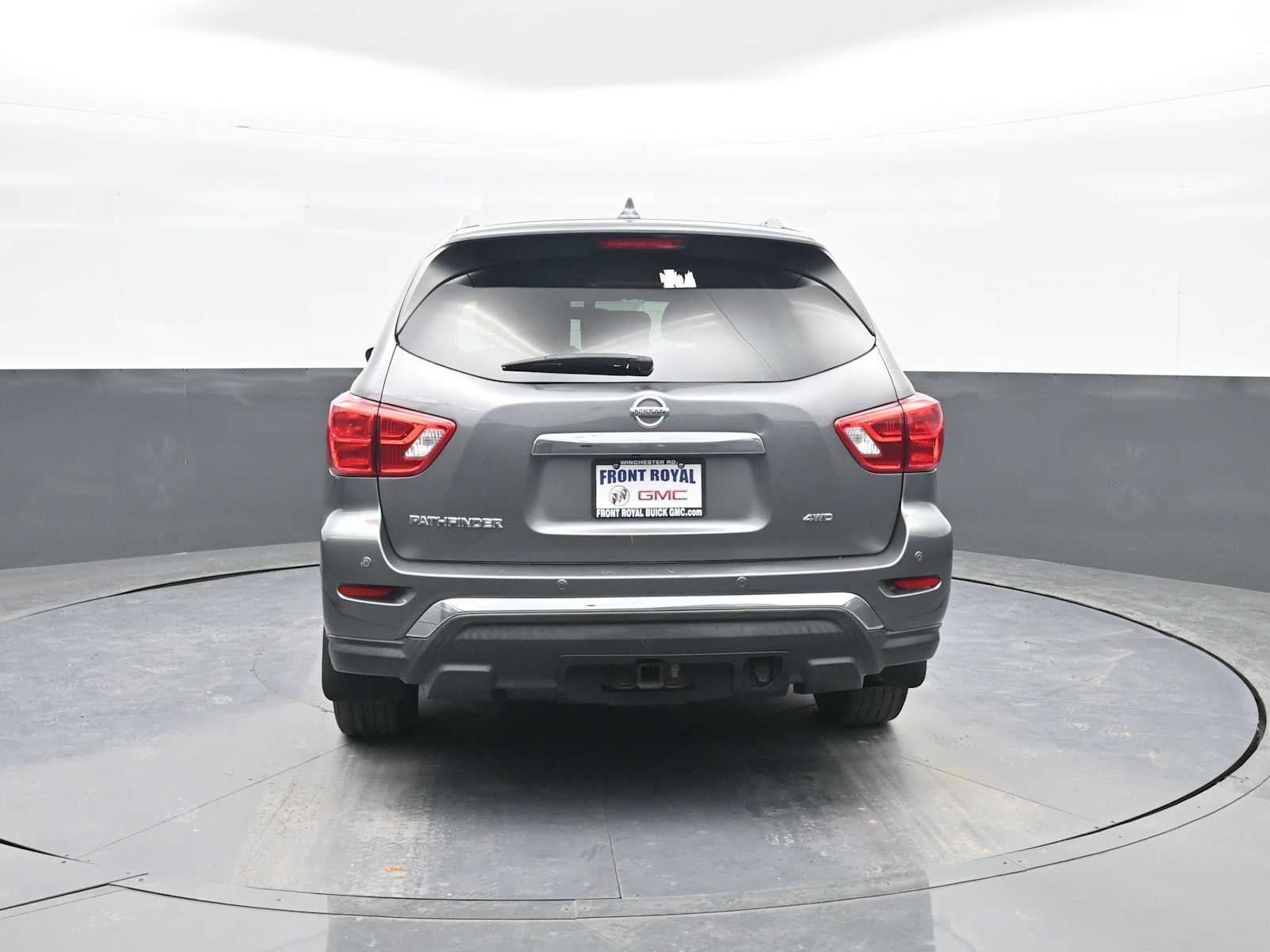 2020 Nissan Pathfinder S