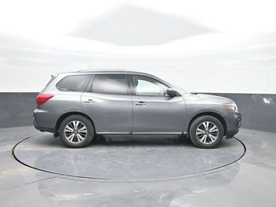 2020 Nissan Pathfinder S