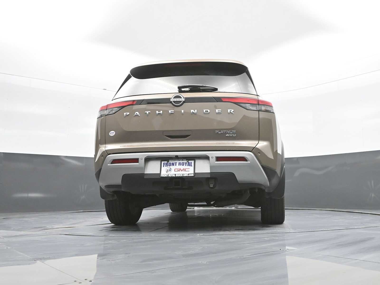 2023 Nissan Pathfinder Platinum