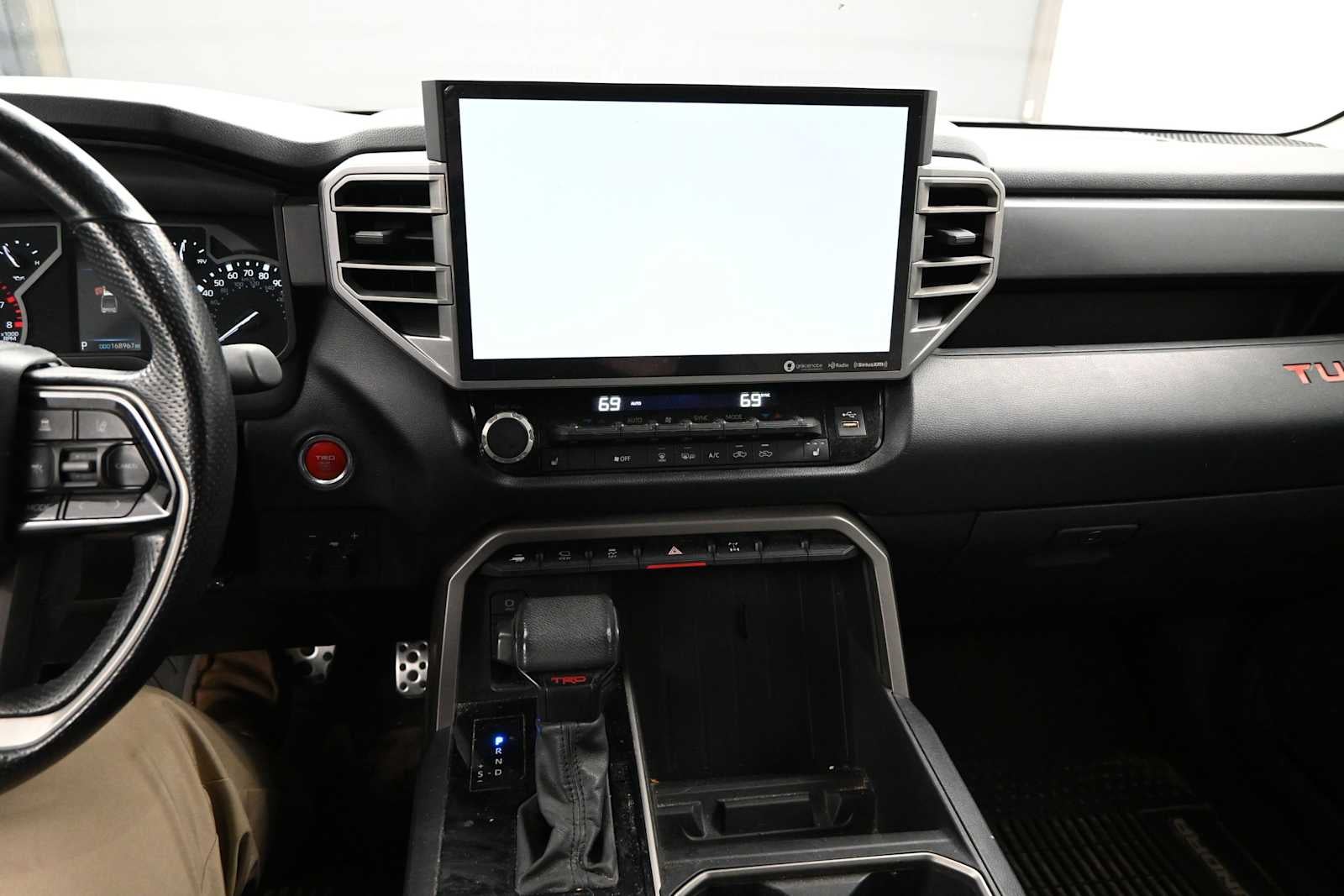2022 Toyota Tundra 4WD SR5