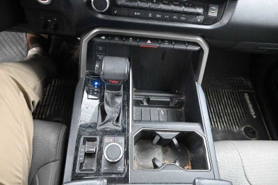 2022 Toyota Tundra 4WD SR5