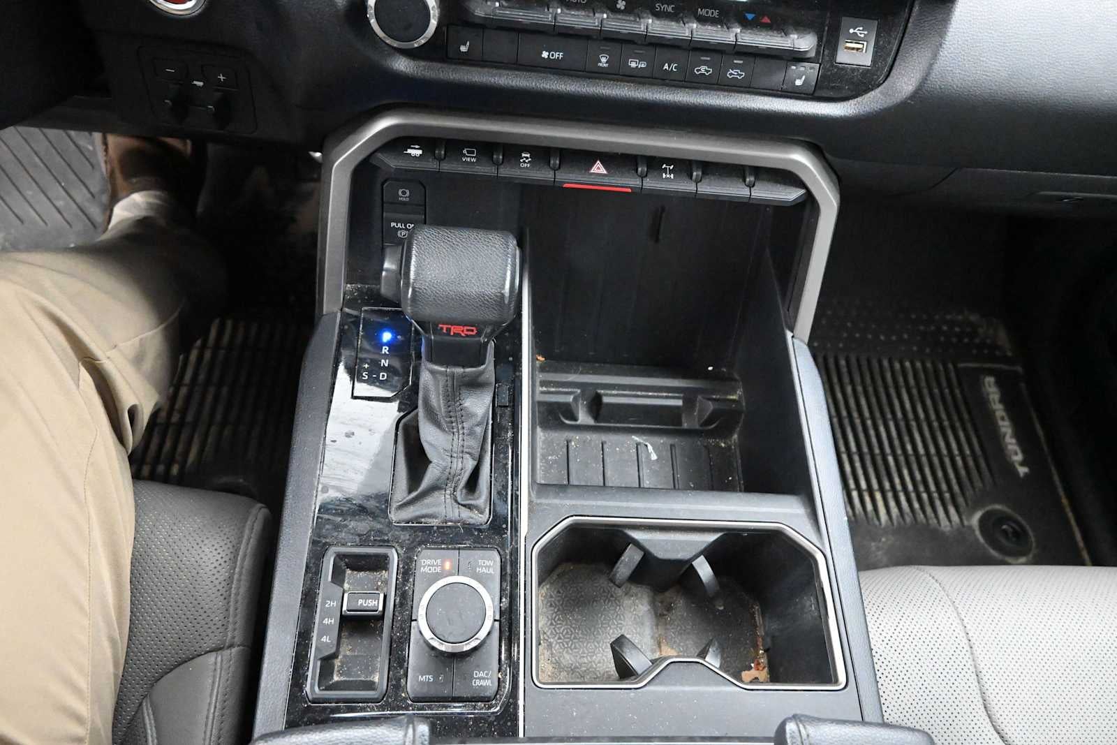 2022 Toyota Tundra 4WD SR5