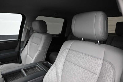 2022 Toyota Tundra 4WD SR5
