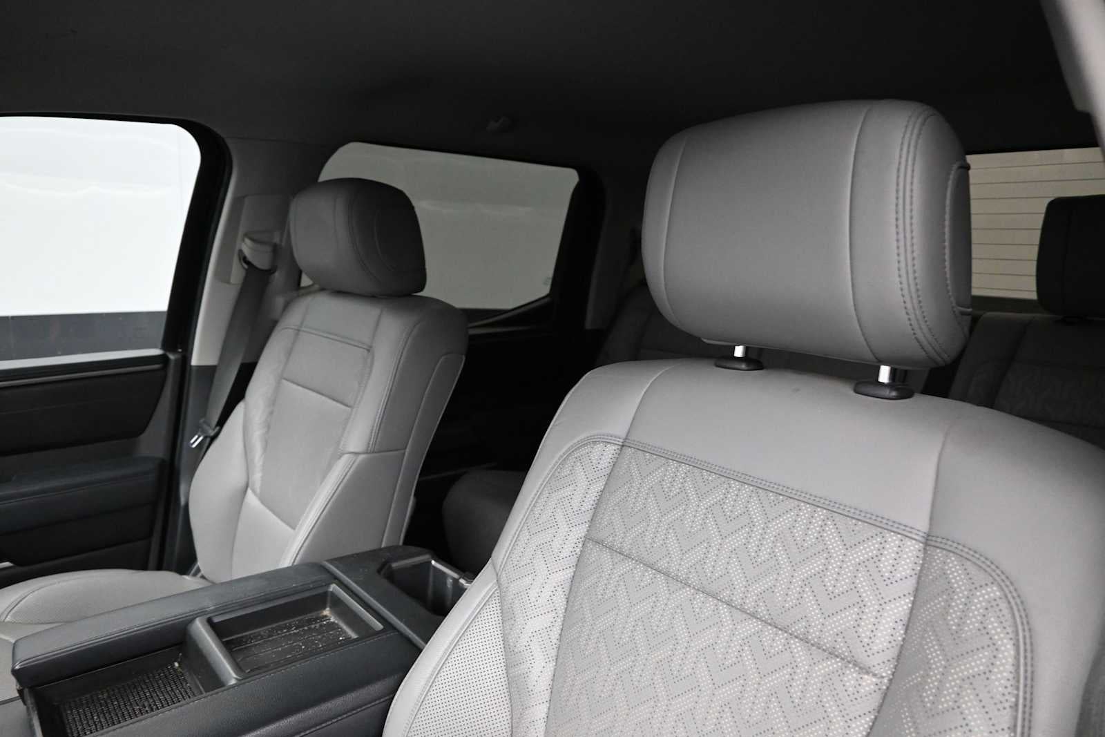 2022 Toyota Tundra 4WD SR5