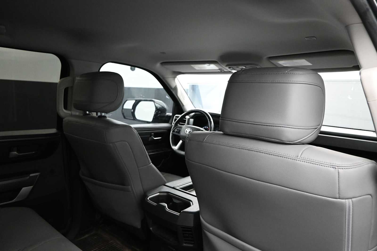2022 Toyota Tundra 4WD SR5