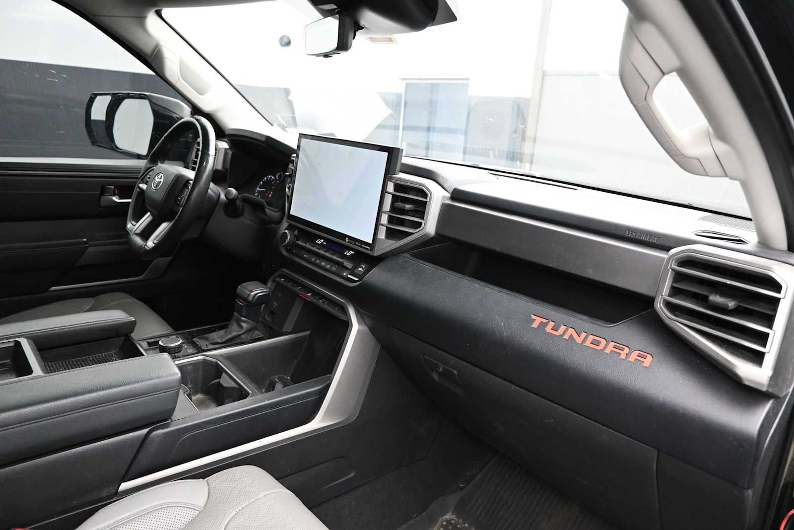 2022 Toyota Tundra 4WD SR5