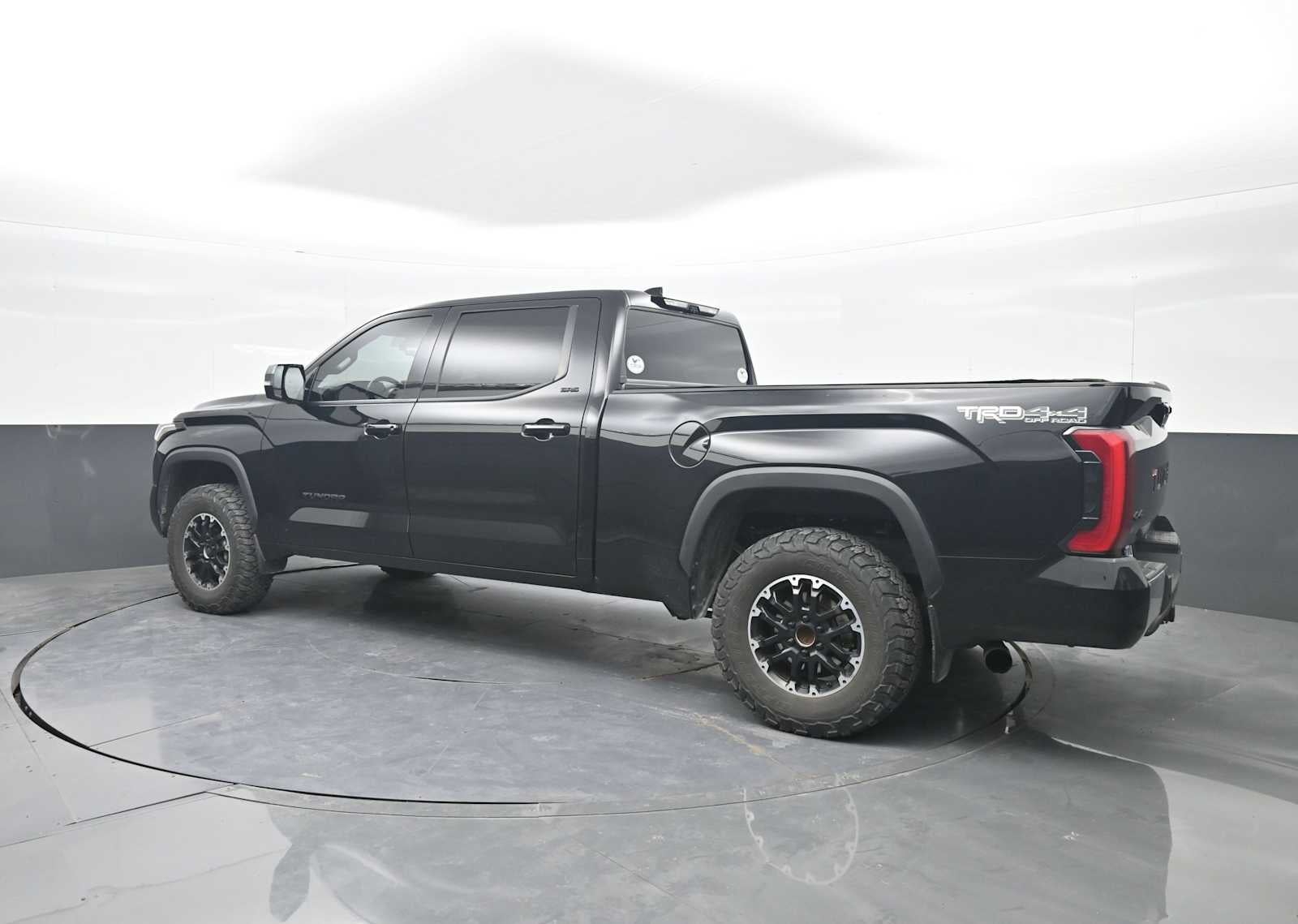 2022 Toyota Tundra 4WD SR5