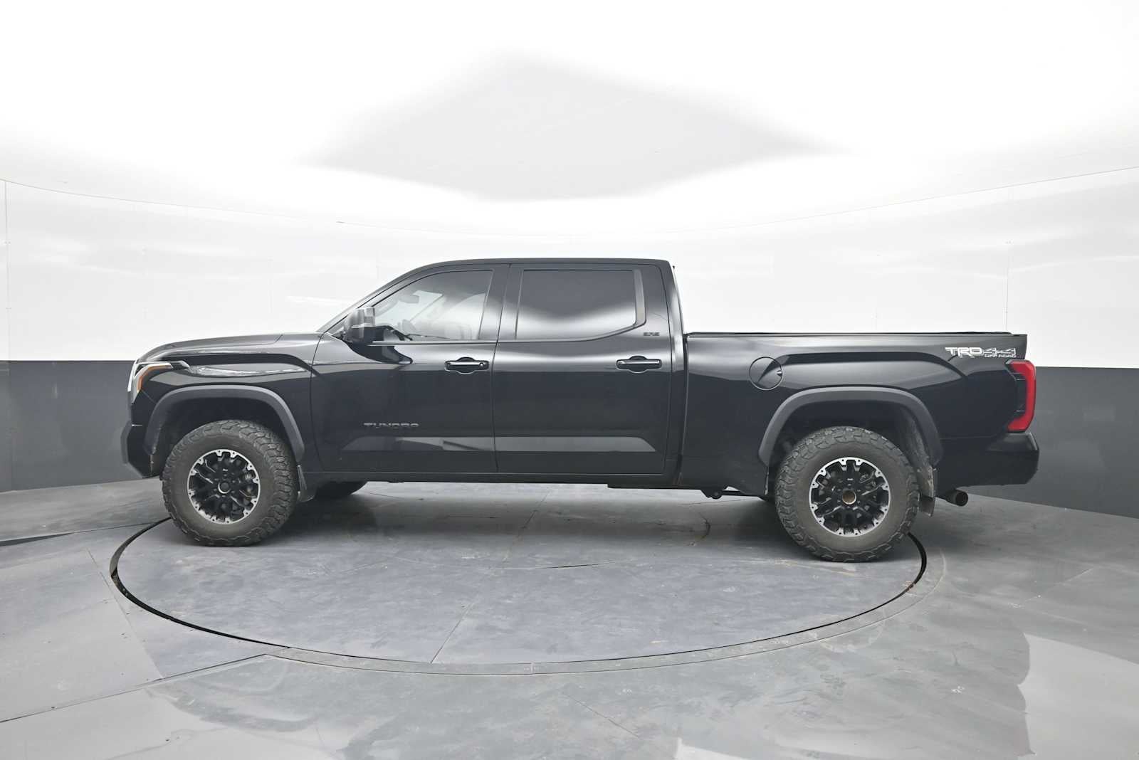2022 Toyota Tundra 4WD SR5