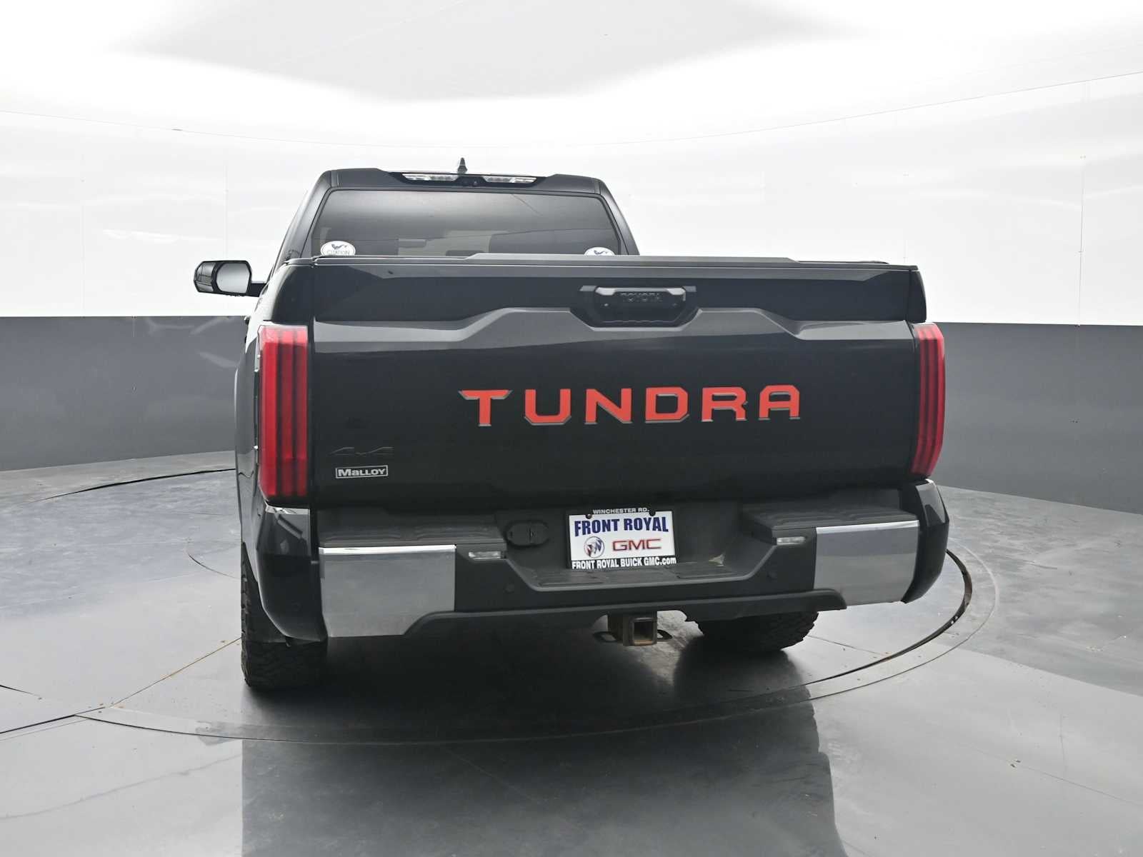 2022 Toyota Tundra 4WD SR5