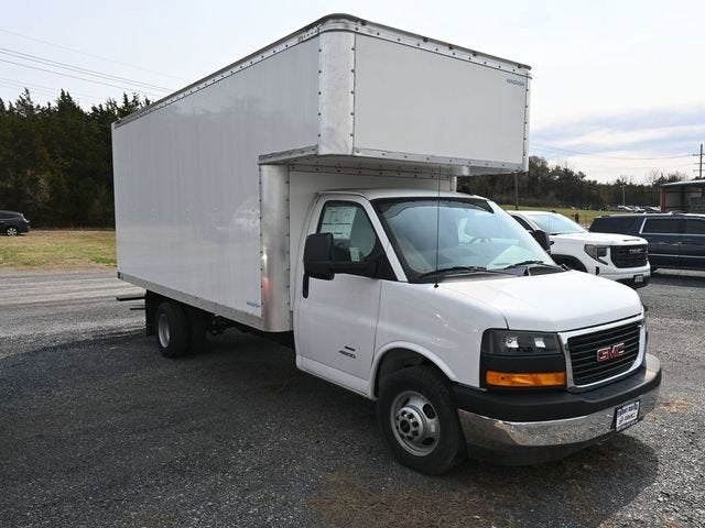2024 GMC Savana Cutaway 4500 2WT