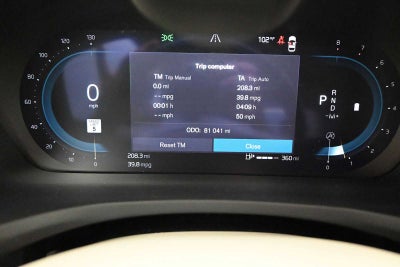 2024 Volvo S60 Plus Dark Theme