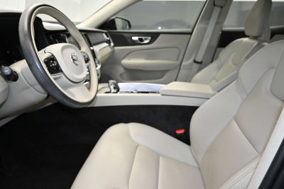 2024 Volvo S60 Plus Dark Theme