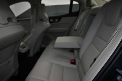 2024 Volvo S60 Plus Dark Theme