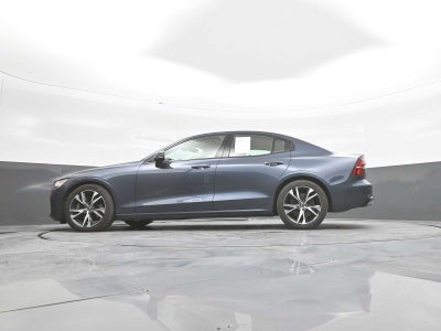 2024 Volvo S60 Plus Dark Theme