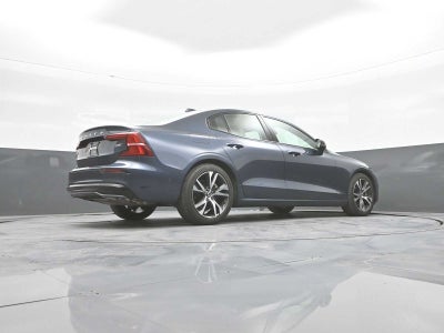 2024 Volvo S60 Plus Dark Theme
