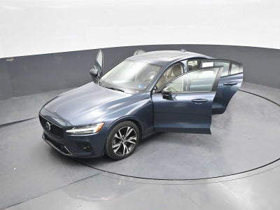 2024 Volvo S60 Plus Dark Theme