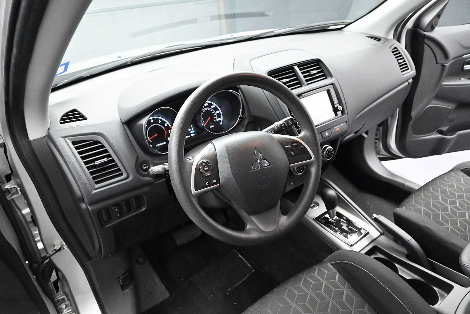 2025 Mitsubishi Outlander Sport S